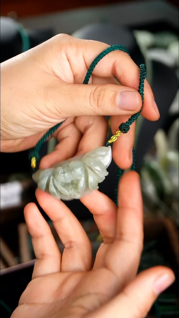 颈饰未镶嵌和田玉001