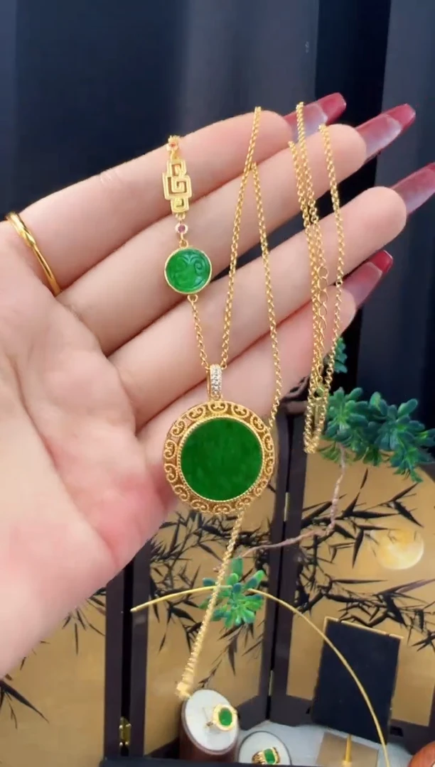 【闪购商品】翡翠吊坠(赠链)银S925镀金镶嵌天然缅甸A货翡翠吊坠