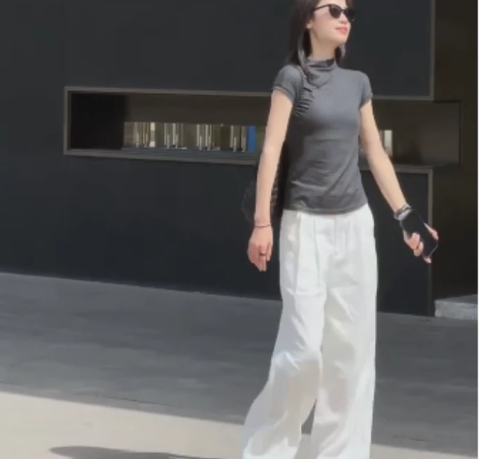 2025夏季新款网红同款洋气减龄韩版爆款打底衫裤子两件套知足er