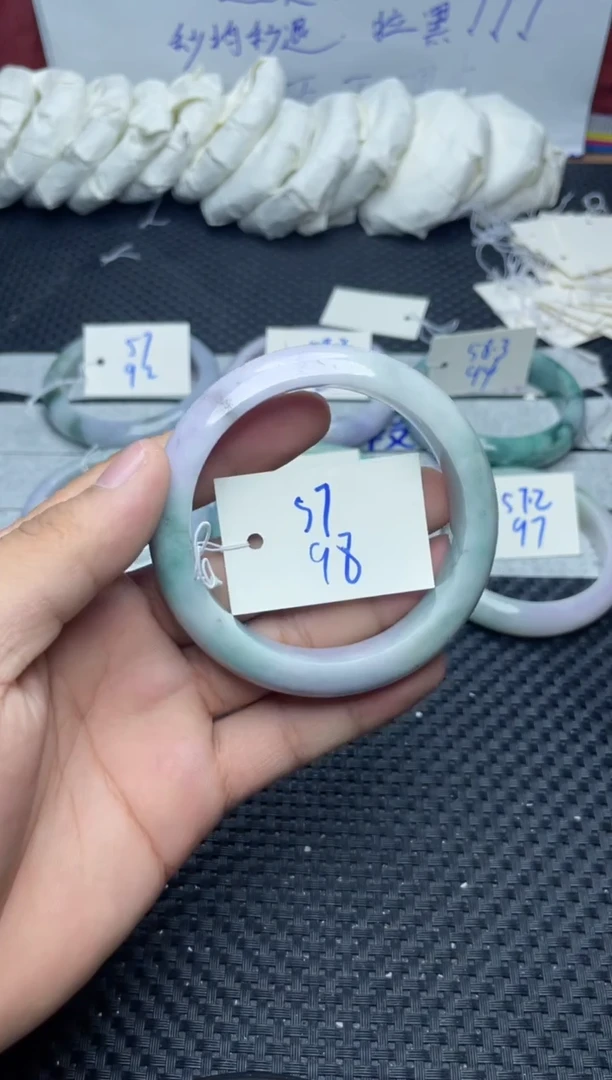 未镶嵌手镯翡翠98