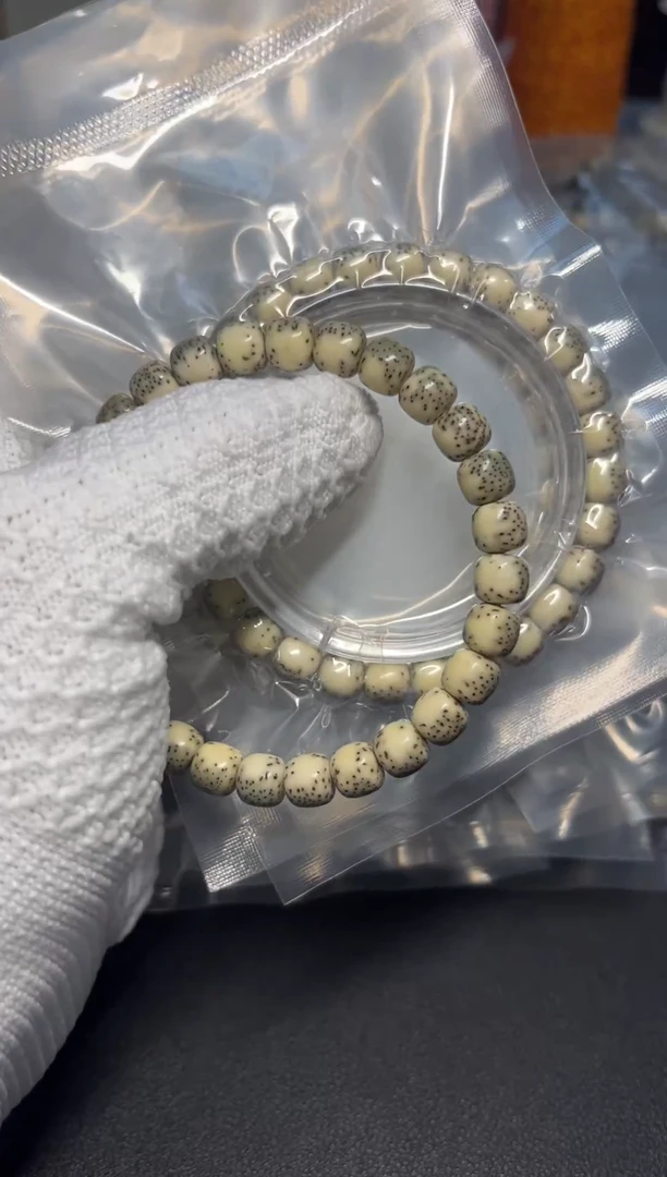 星月菩提吊坠87mm灵玉河豚手串55