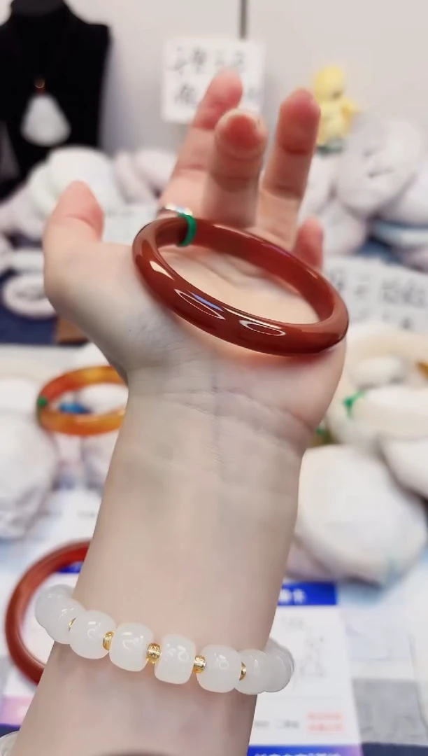 【闪购商品】石英质玉手镯未镶嵌122-玛瑙-圈口54