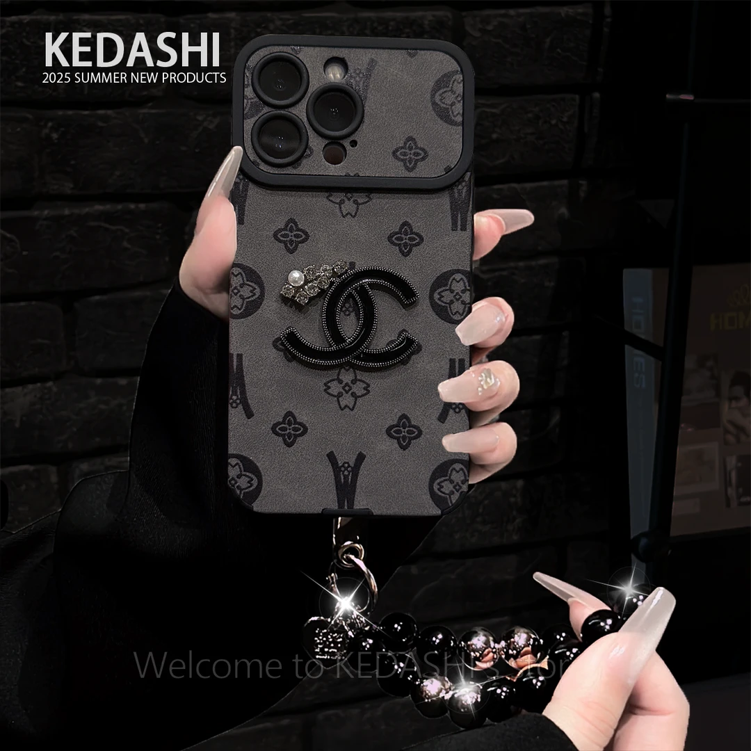 四叶草拼接大视窗适用苹果16PROMAX华为VIVO小米OPPO手链手机壳