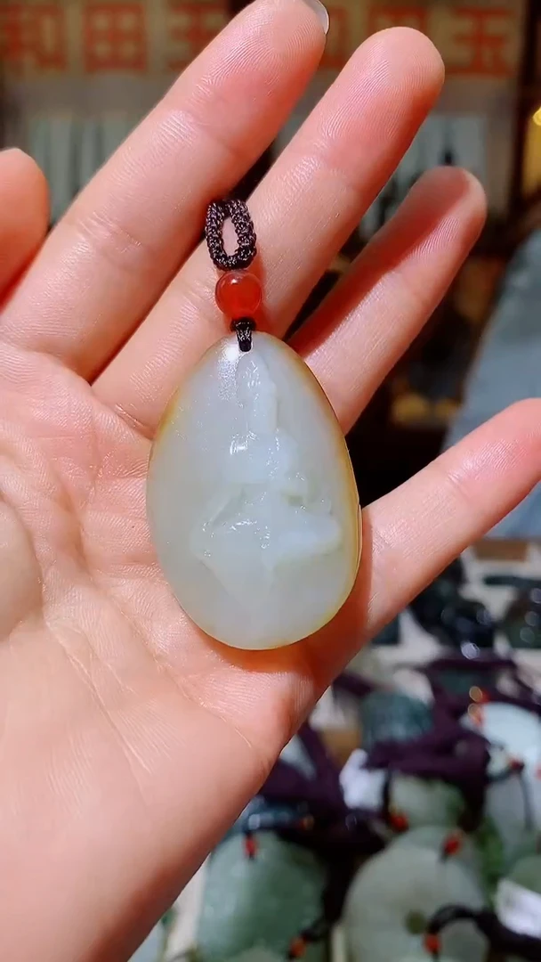 颈饰未镶嵌和田玉1