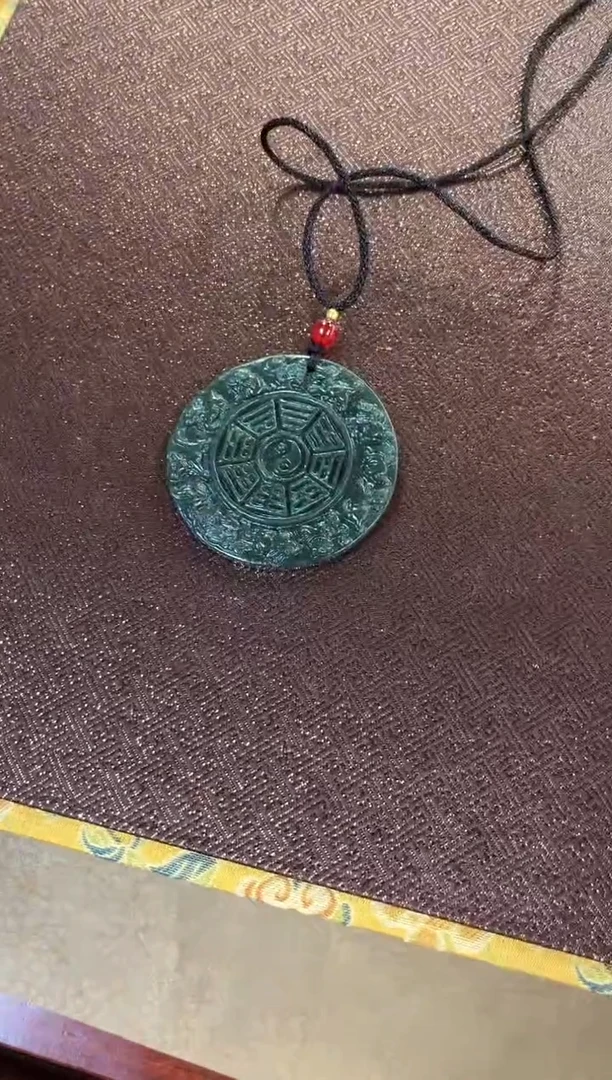 颈饰未镶嵌和田玉T018和田玉挂件太极八卦