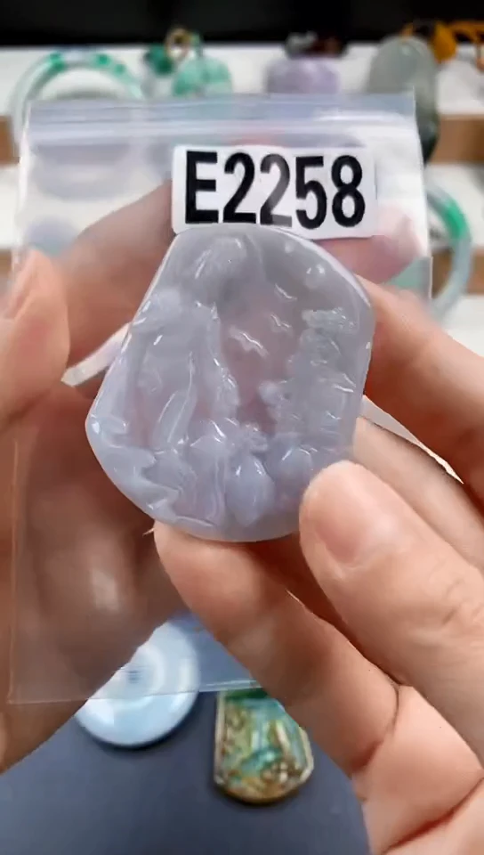 颈饰未镶嵌翡翠天然翡翠吊坠挂饰