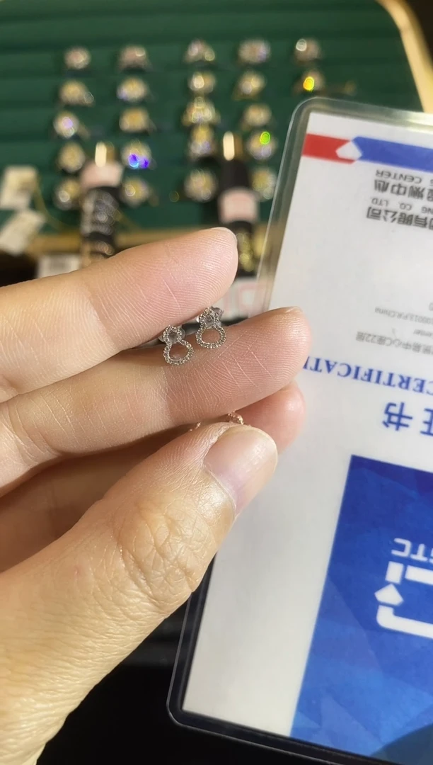 18K金镶嵌耳饰钻石多样性发一（下单备注颜色）