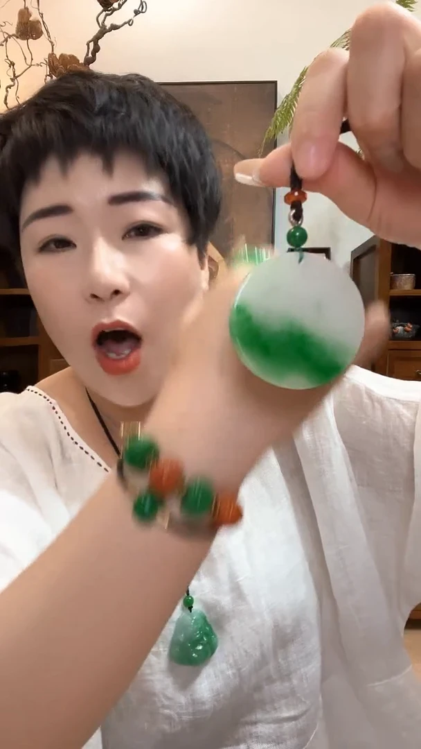 吊坠(赠链)合金翡翠059