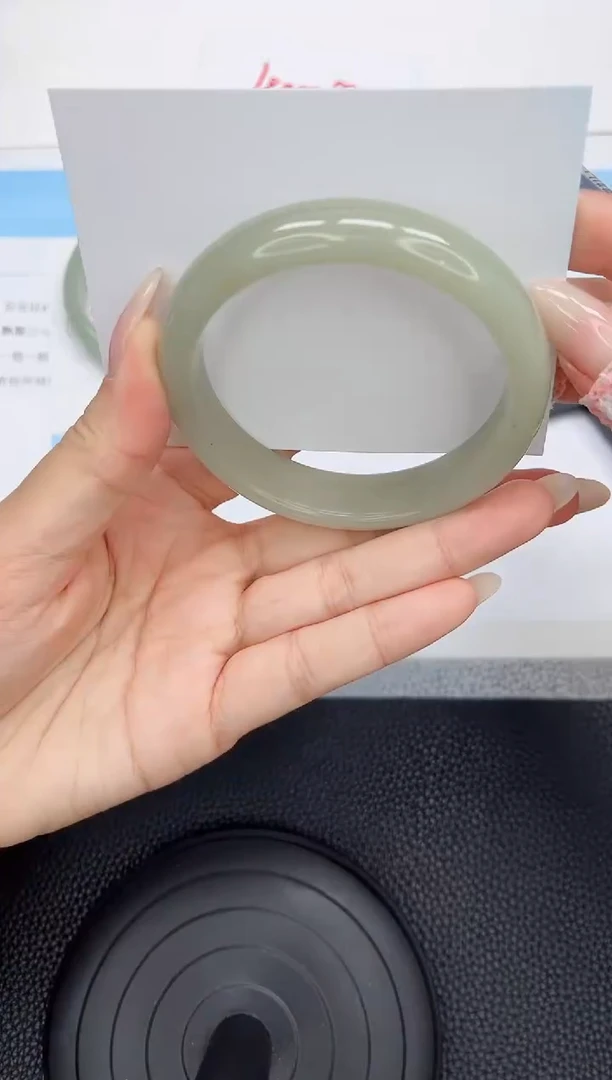 石英质玉手镯未镶嵌38-57.1