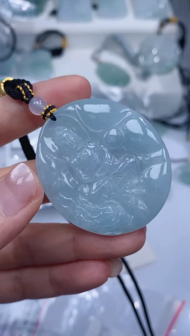 颈饰未镶嵌翡翠吊坠