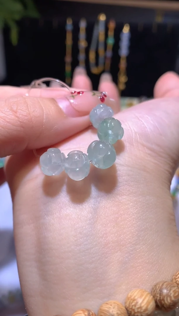 【闪购商品】定制翡翠未镶嵌9.0*7.4莲花珠3680+368