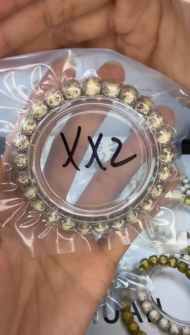 手串星月菩提9/8 奶奶灰 星点货 眼留白 同枝果