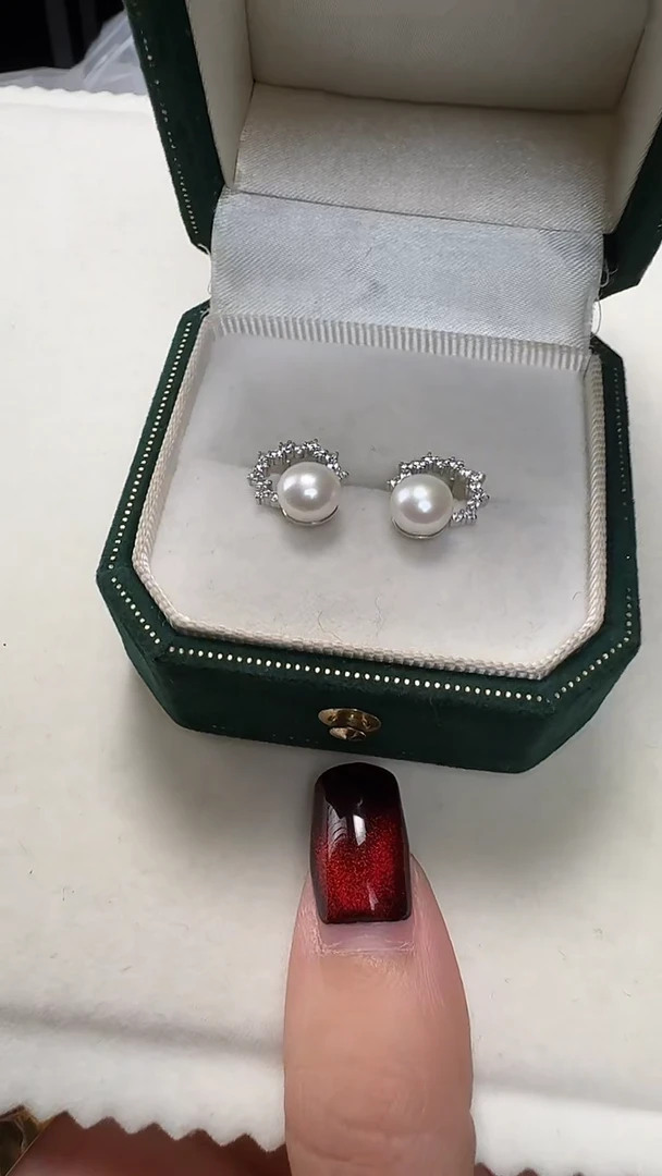 【闪购商品】淡水珍珠耳钉银S925镶嵌LZ2179