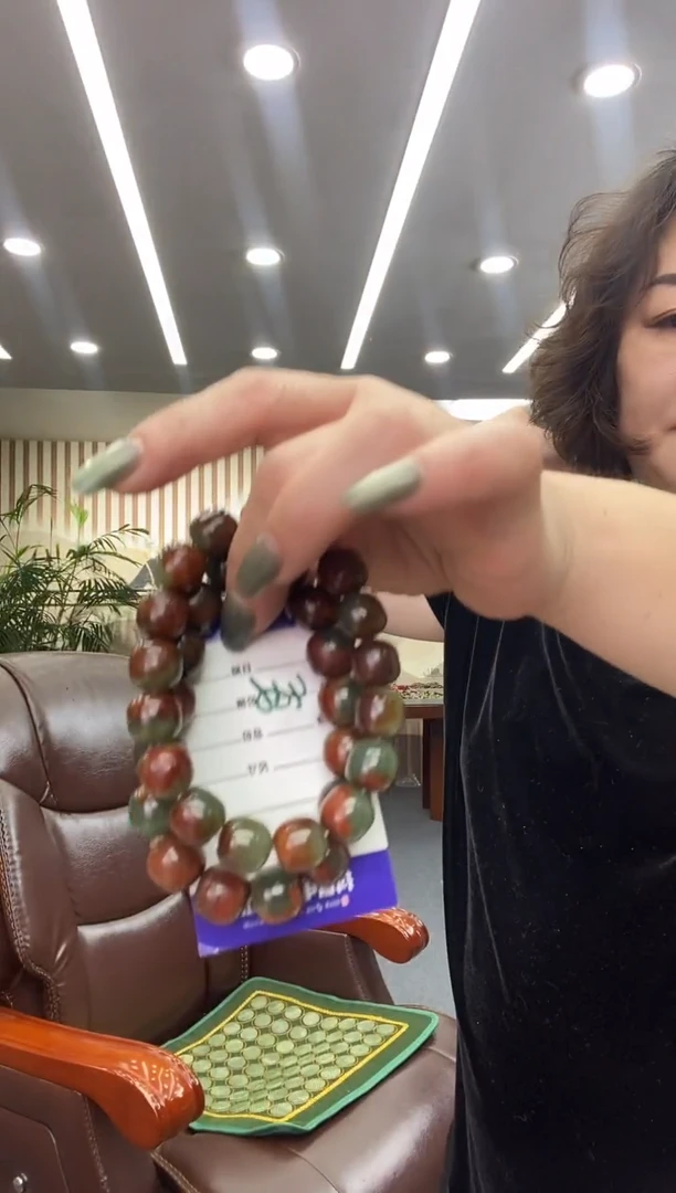 未镶嵌手链透闪石质玉多样式发货随机发一