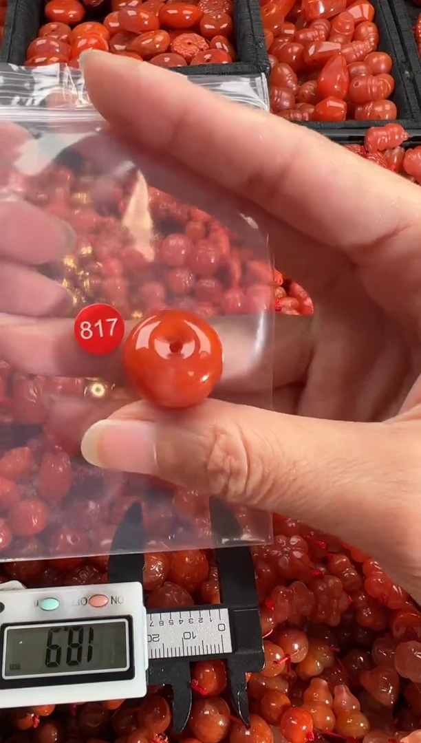 【闪购商品】南红玛瑙颈饰未镶嵌1