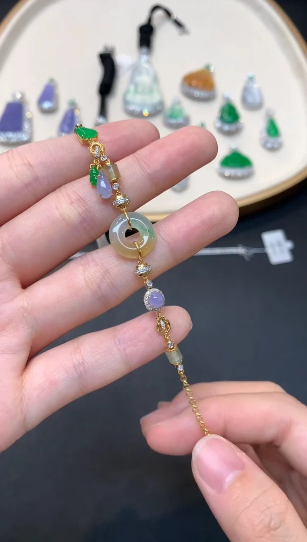 18K金镶嵌手链翡翠W857|11800