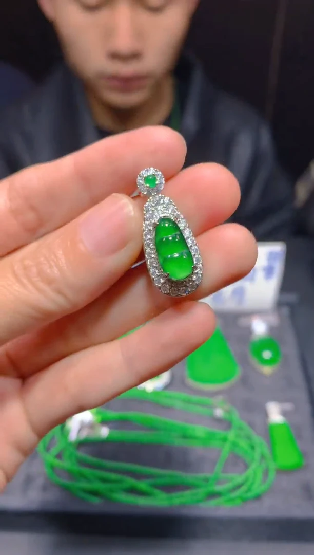 未镶嵌定制翡翠130多样性发货（发其一）