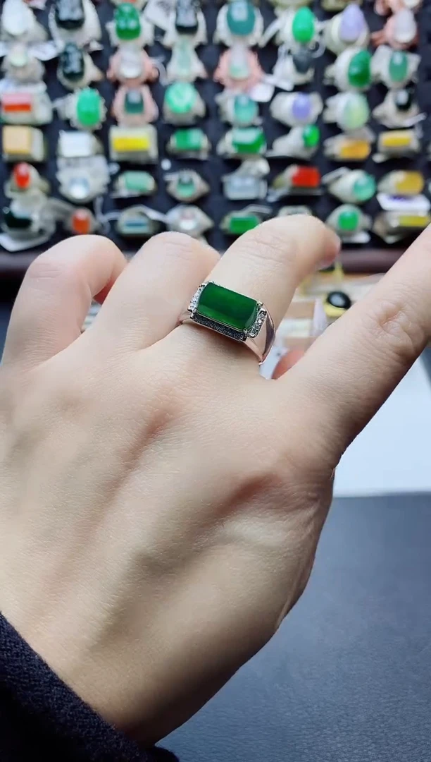 银S925镶嵌戒指翡翠天然翡翠A货男戒