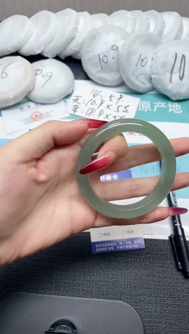 未镶嵌手镯石英质玉77-58