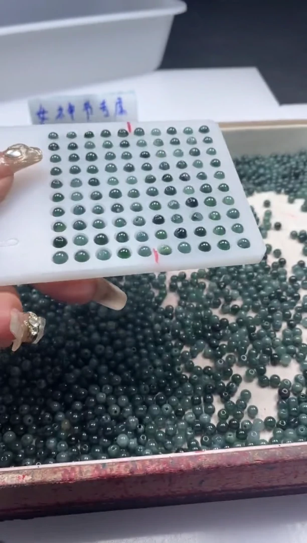 【闪购商品】翡翠颈饰未镶嵌w665老蓝水翡翠5mm*30颗