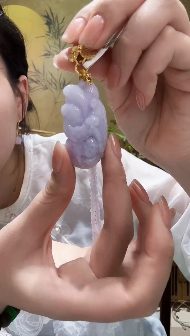 颈饰未镶嵌翡翠吊坠