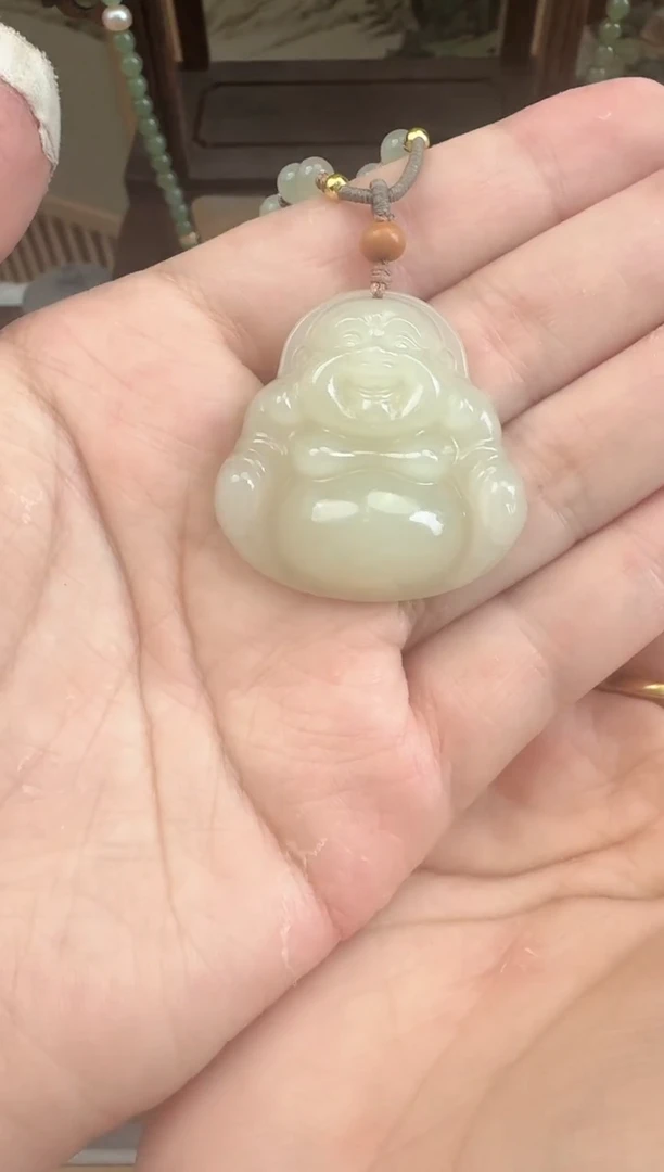 和田玉未镶嵌颈饰35mm蜂蜜水佛公