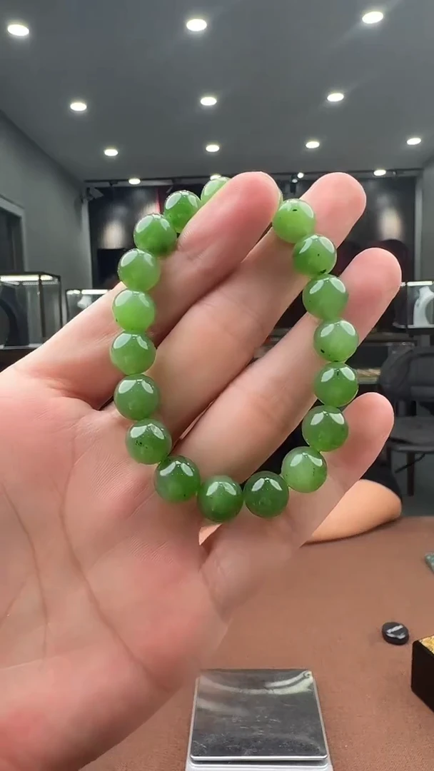 颈饰未镶嵌和田玉工厂清货，不退不换，多样性拍一发一，手串