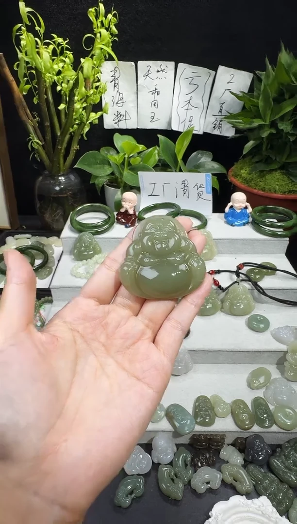 颈饰未镶嵌和田玉?****后50佛公