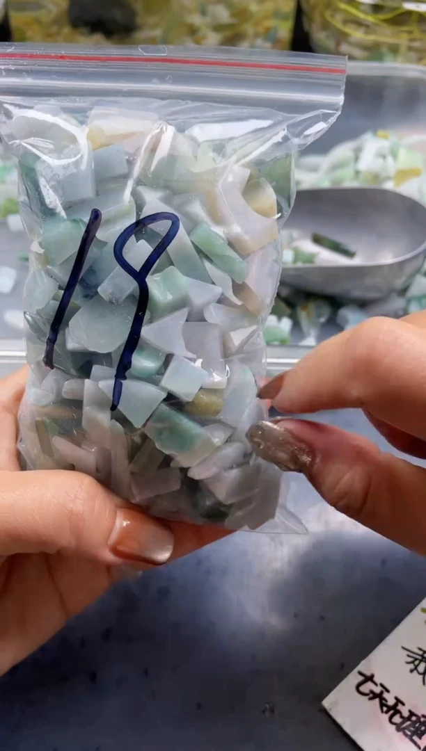 配石翡翠天然翡翠小号500克19