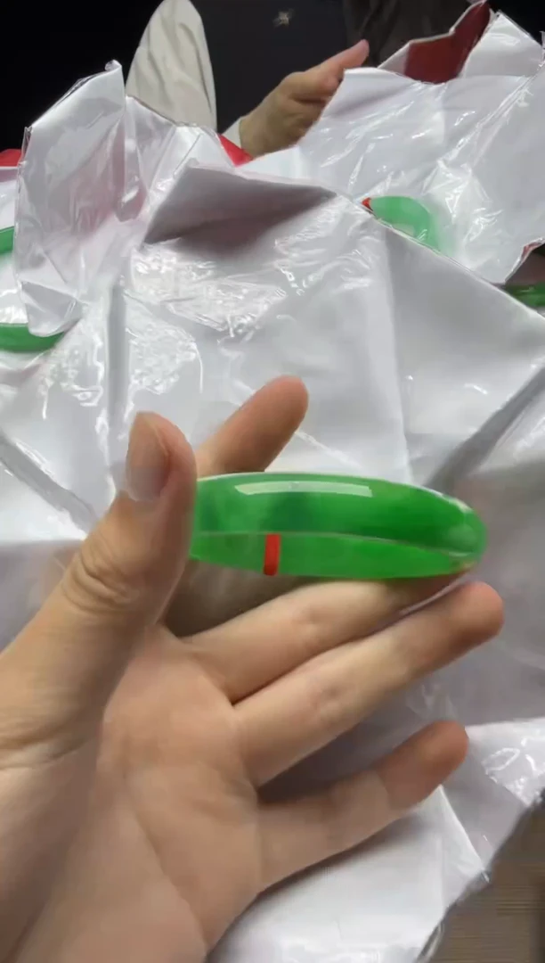 未镶嵌手镯翡翠A31