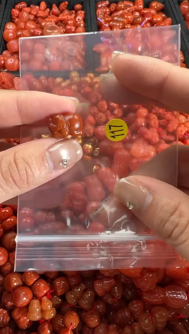 【闪购商品】南红玛瑙颈饰未镶嵌1