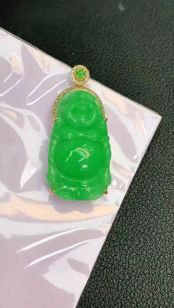 颈饰18K金镶嵌翡翠赠礼盒证书 珍珍