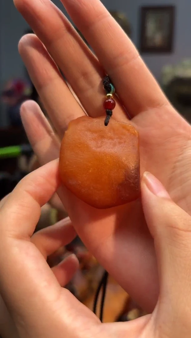 琥珀颈饰未镶嵌吊坠