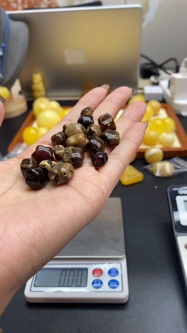 琥珀未镶嵌珠宝奇石?*主2577/7发18