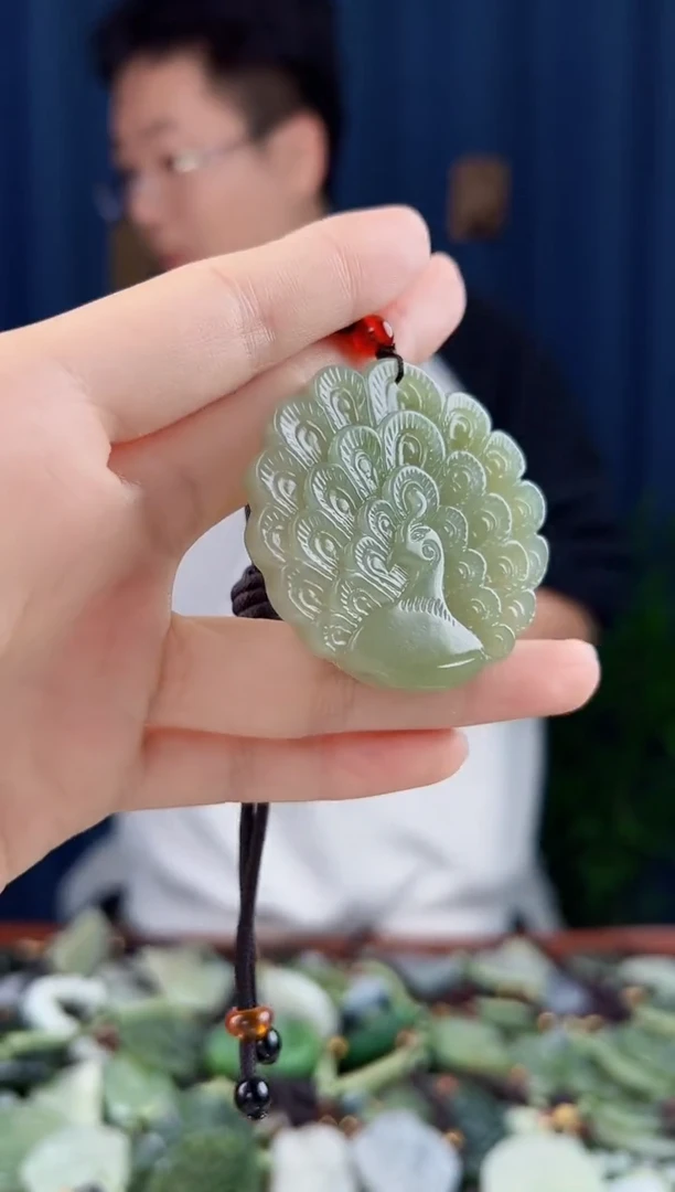 未镶嵌和田玉挂件拍一发一，