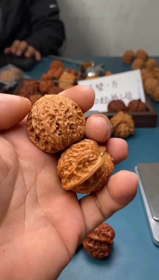 吊坠文玩核桃寿桃a689