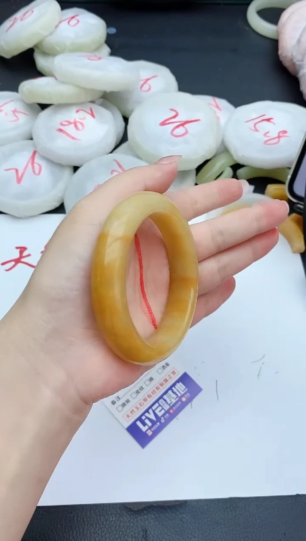 石英质玉手镯未镶嵌151+57/58