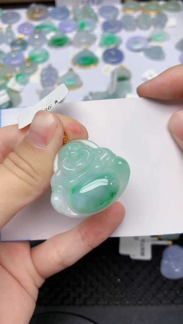 翡翠18K金镶嵌颈饰天然缅甸A货翡翠