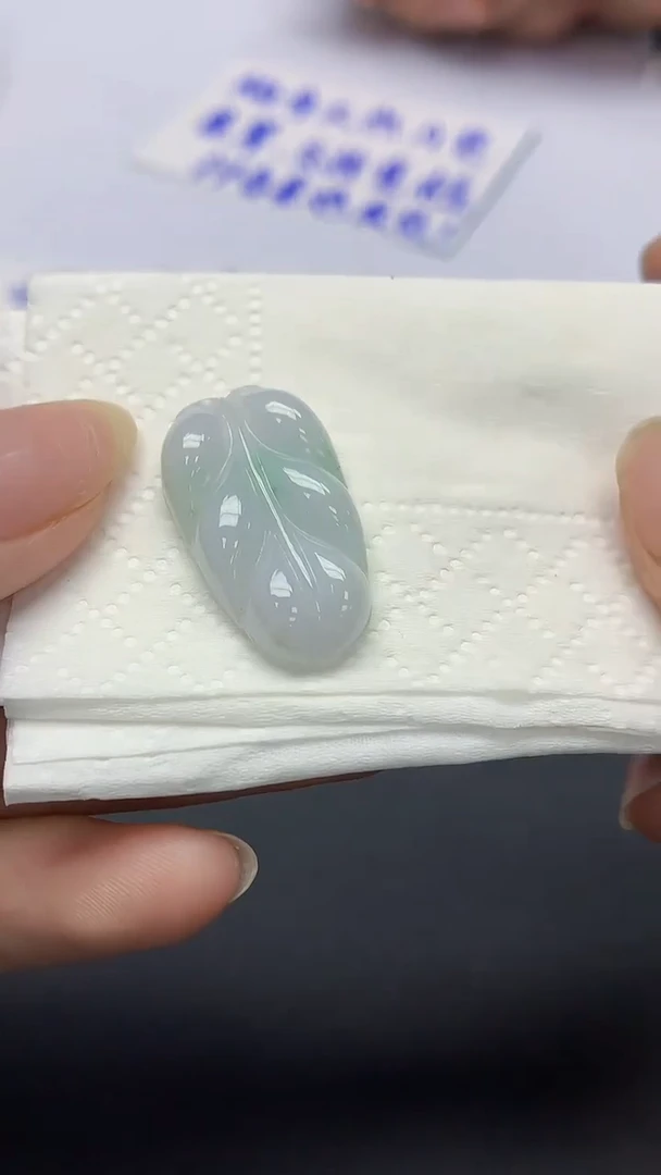 翡翠未镶嵌颈饰天然缅甸a货翡翠