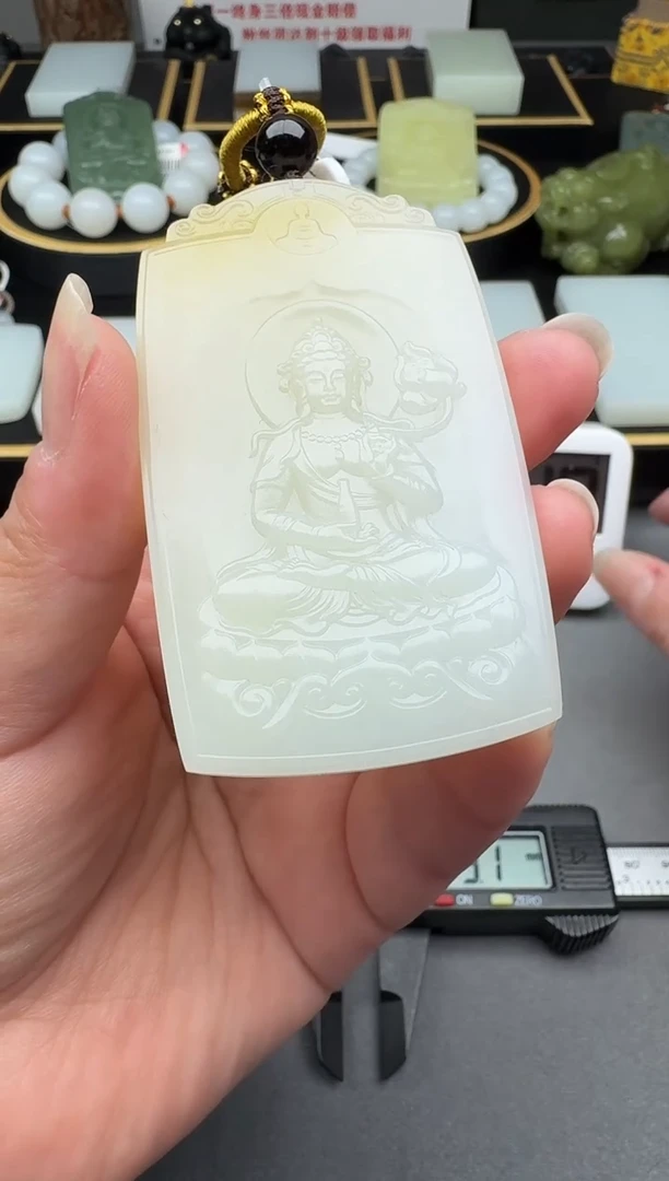 颈饰未镶嵌和田玉4