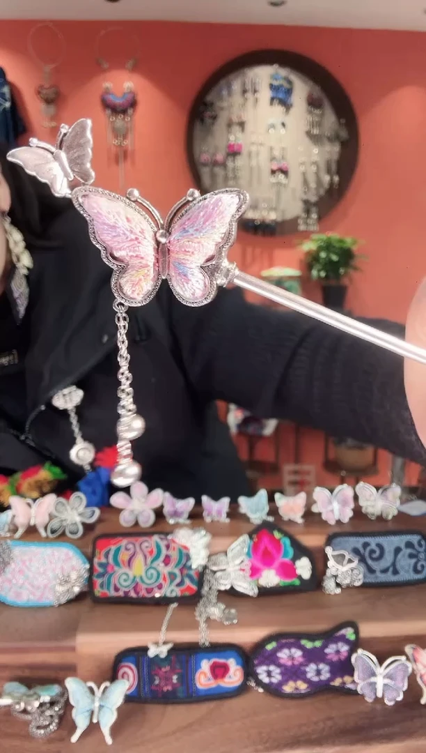 织绣手工苗绣刺绣首饰34