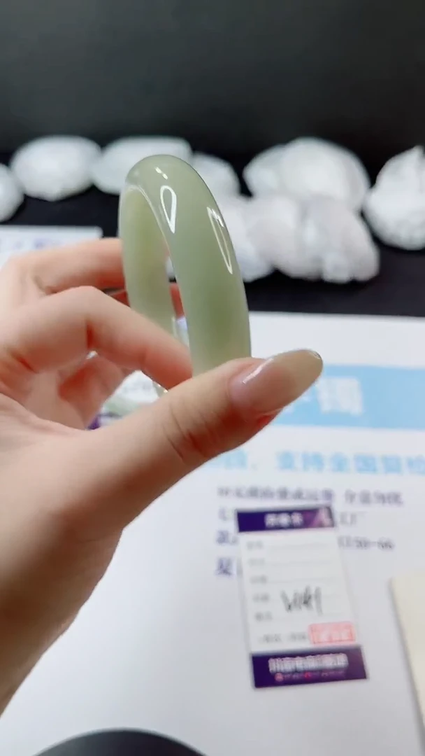 未镶嵌手镯石英质玉多样性发货V141