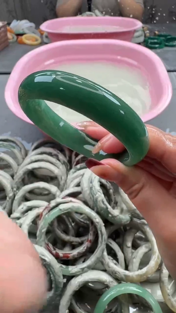 未镶嵌手镯石英质玉6 6160