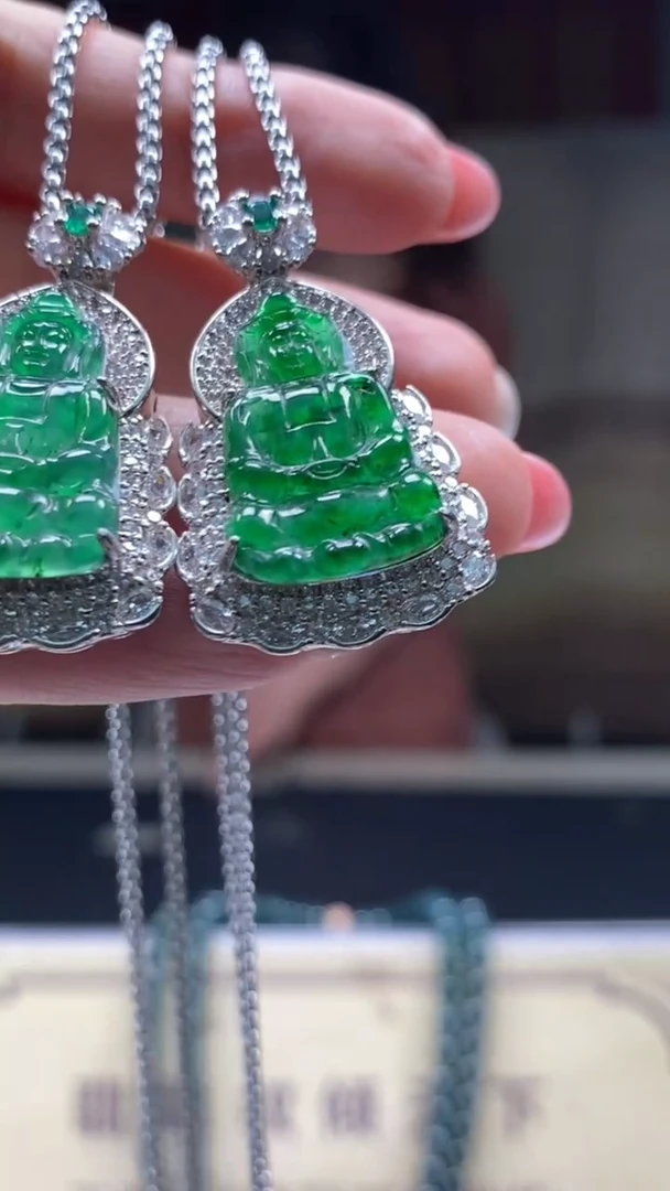 颈饰未镶嵌翡翠自***?********3