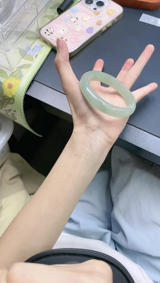 石英质玉手镯未镶嵌30-56.5