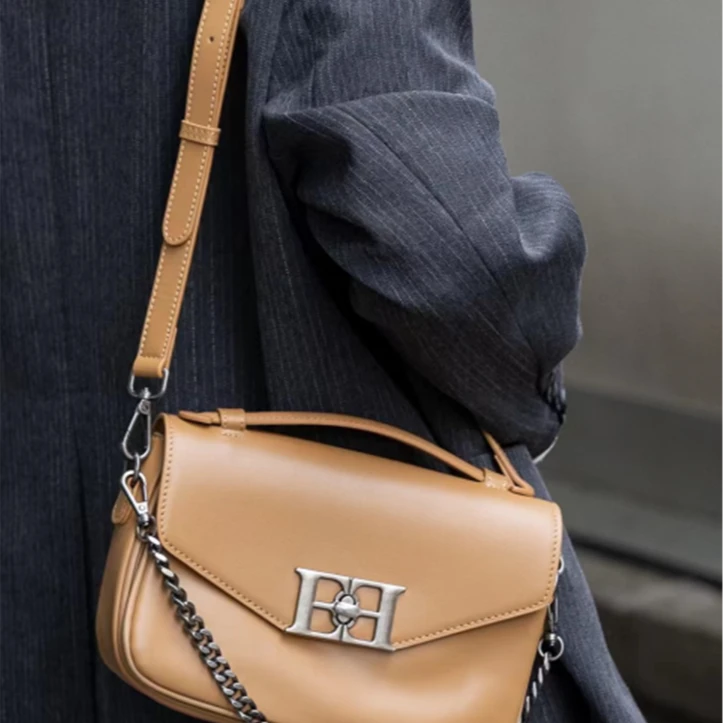 【RAIN.CUN】KLL-66073-土黄RAIN.CUN.百搭腋下斜跨女包