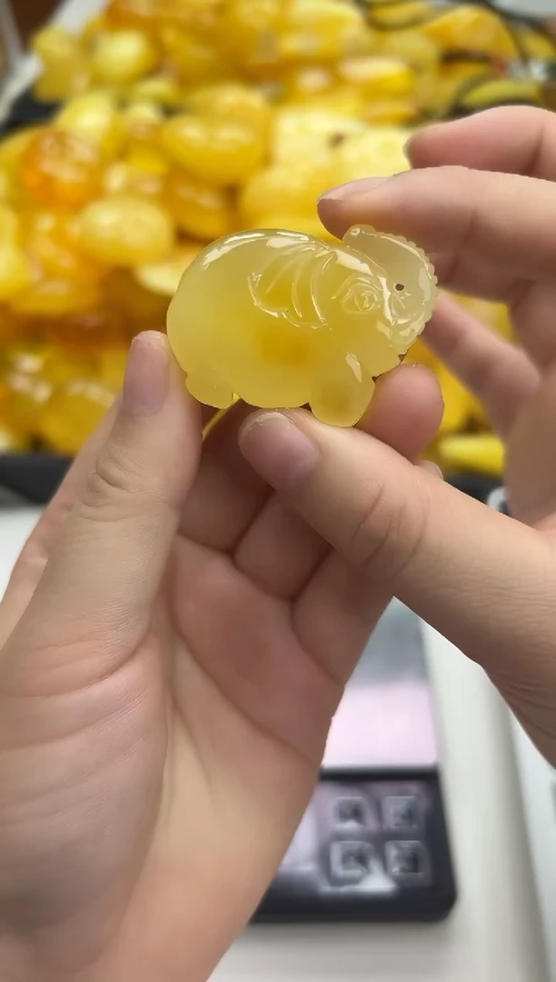 裸石琥珀未镶嵌琥珀蜜蜡吊坠