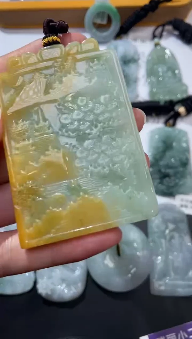 未镶嵌挂件翡翠374376    多人