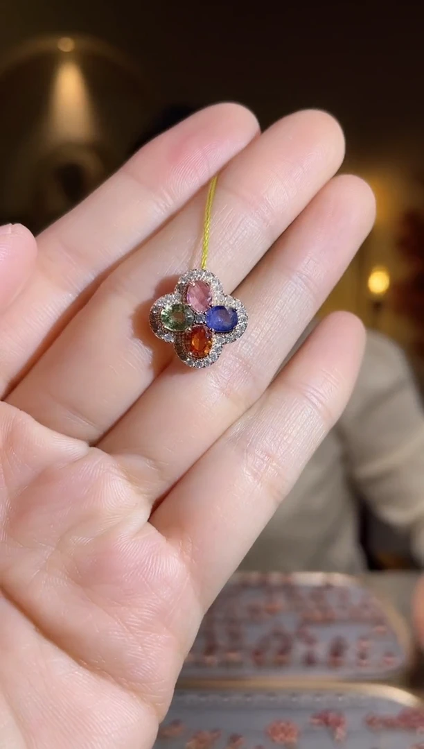 颈饰彩色蓝宝石银S925镶嵌颈饰