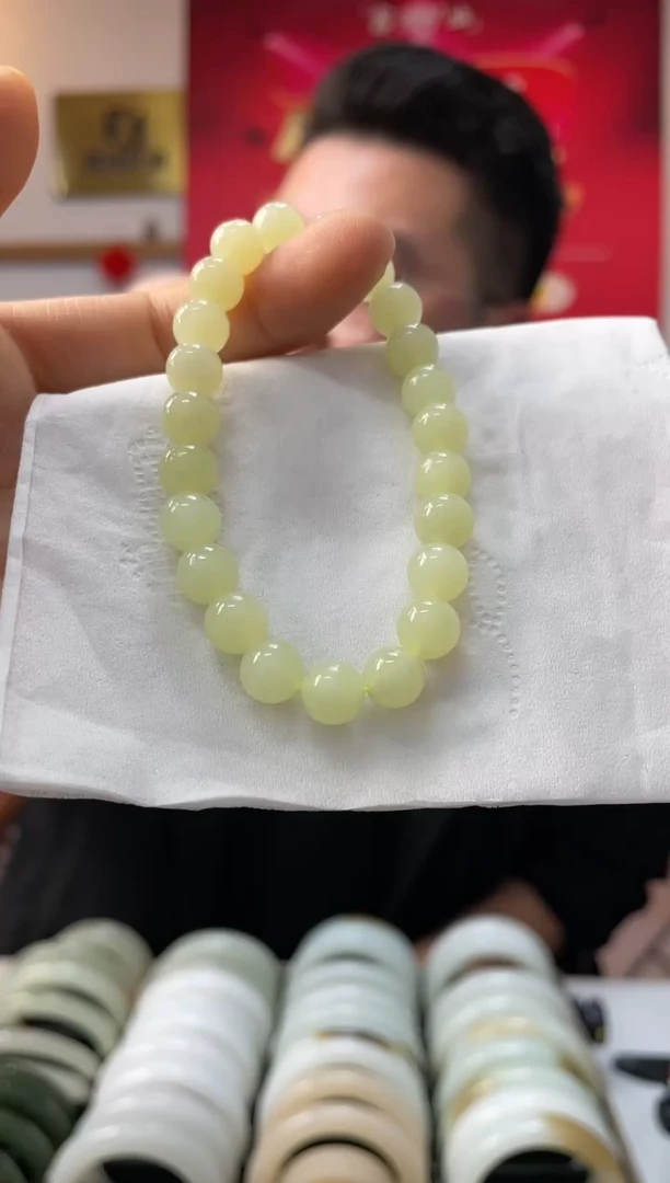 【闪购商品】和田玉手串未镶嵌黄口卡7-8多样性发一件